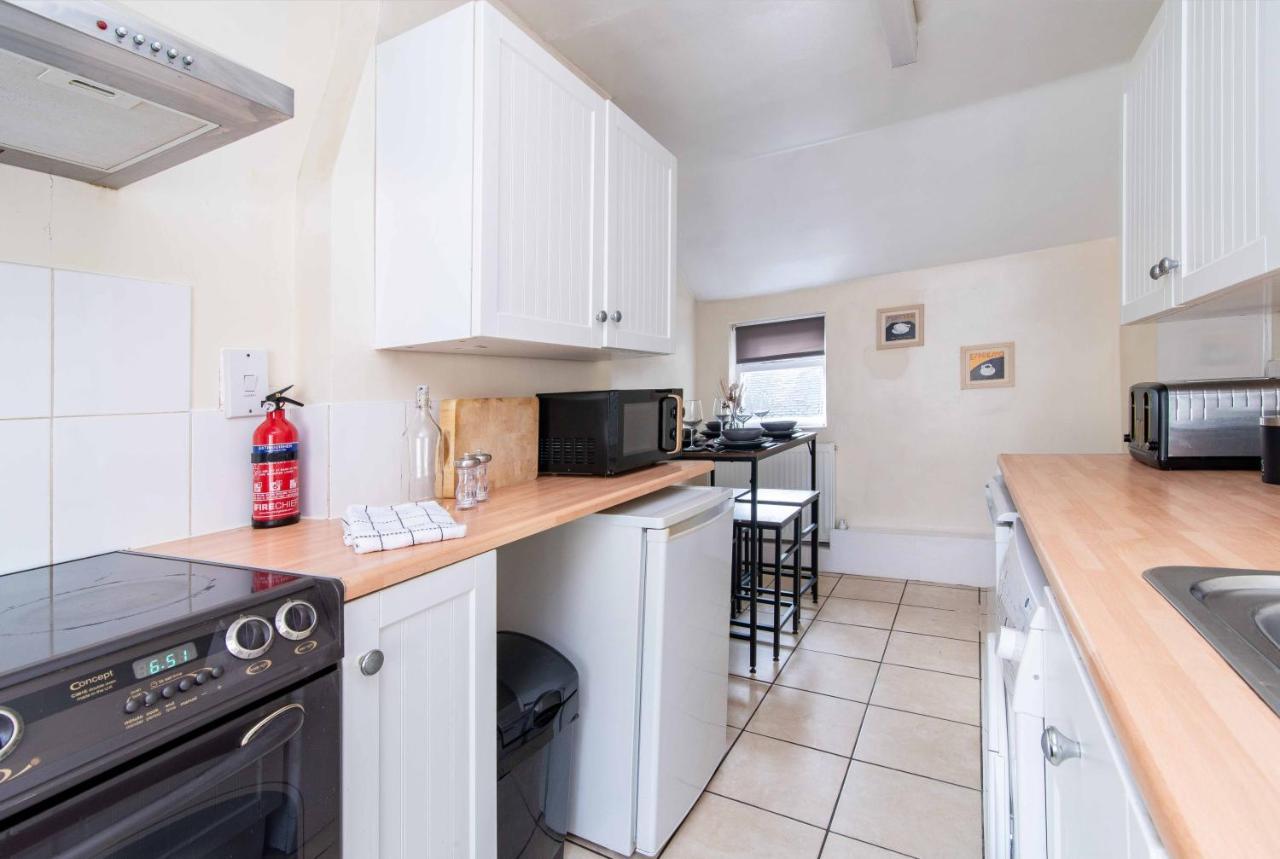 Characterful 2 Bedroom Apartment - Central Location Castle Donington Extérieur photo